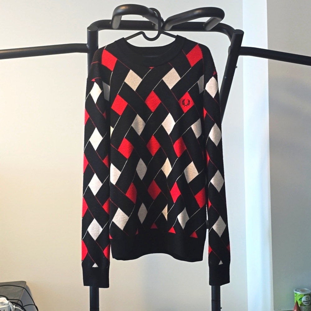 Fred Perry designer sweater